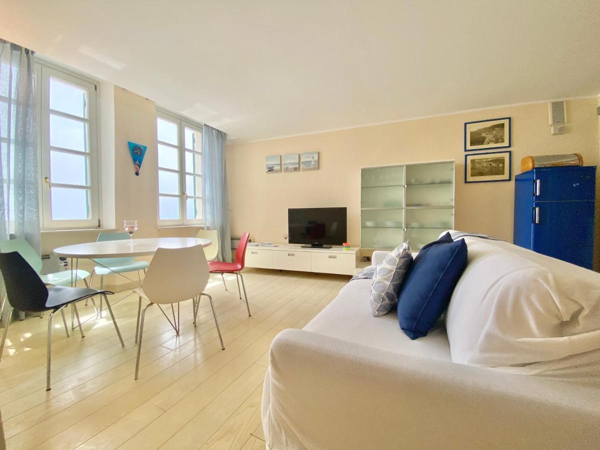 Casaviva - Beachfront Trilo With Parking In Apartment Camogli