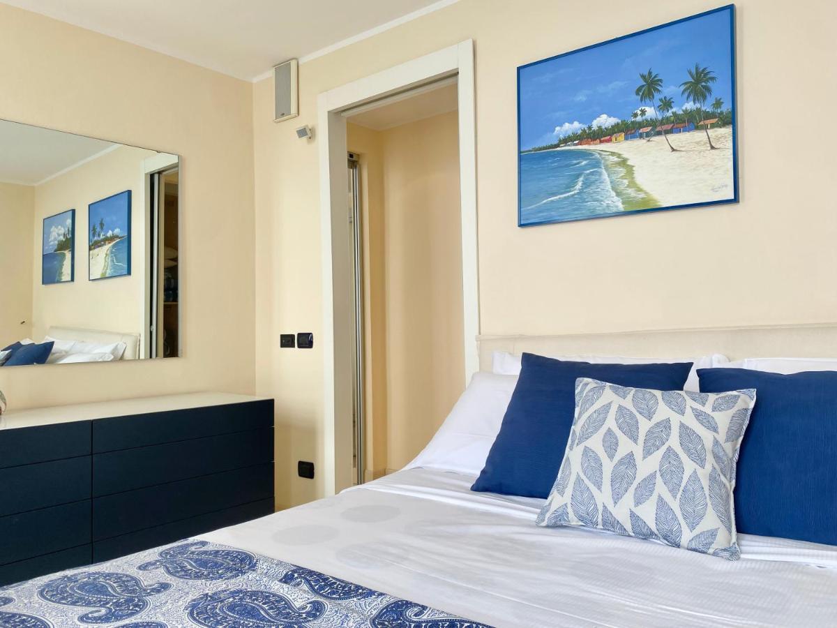 Casaviva - Beachfront Trilo With Parking In Apartment